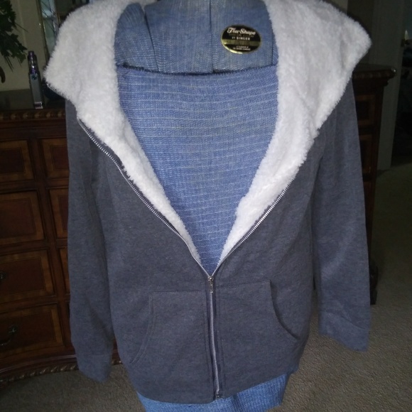 Jacket - Picture 2 of 4